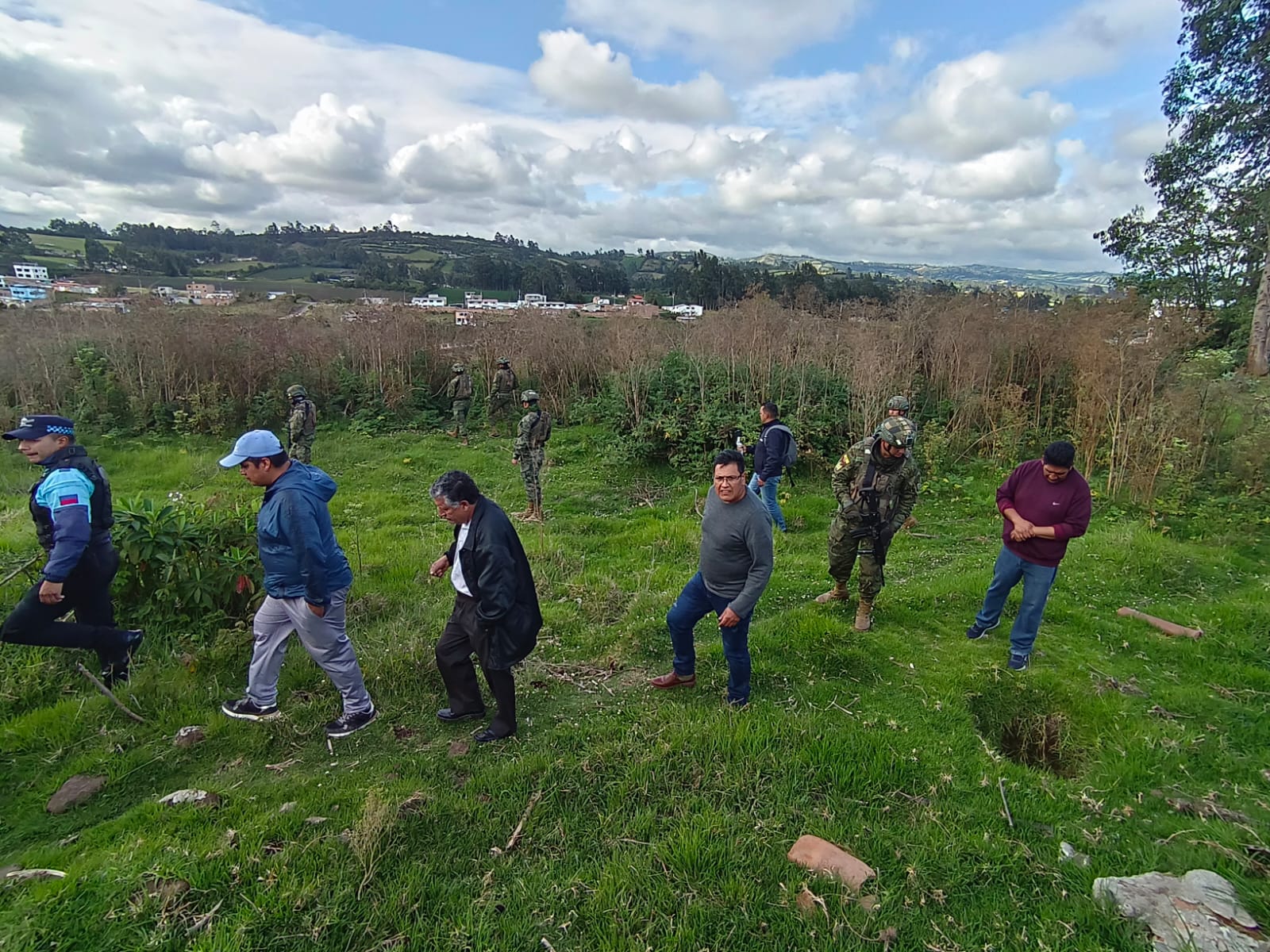 Terreno baldío del IESS es foco de inseguridad en el barrio Urbasep