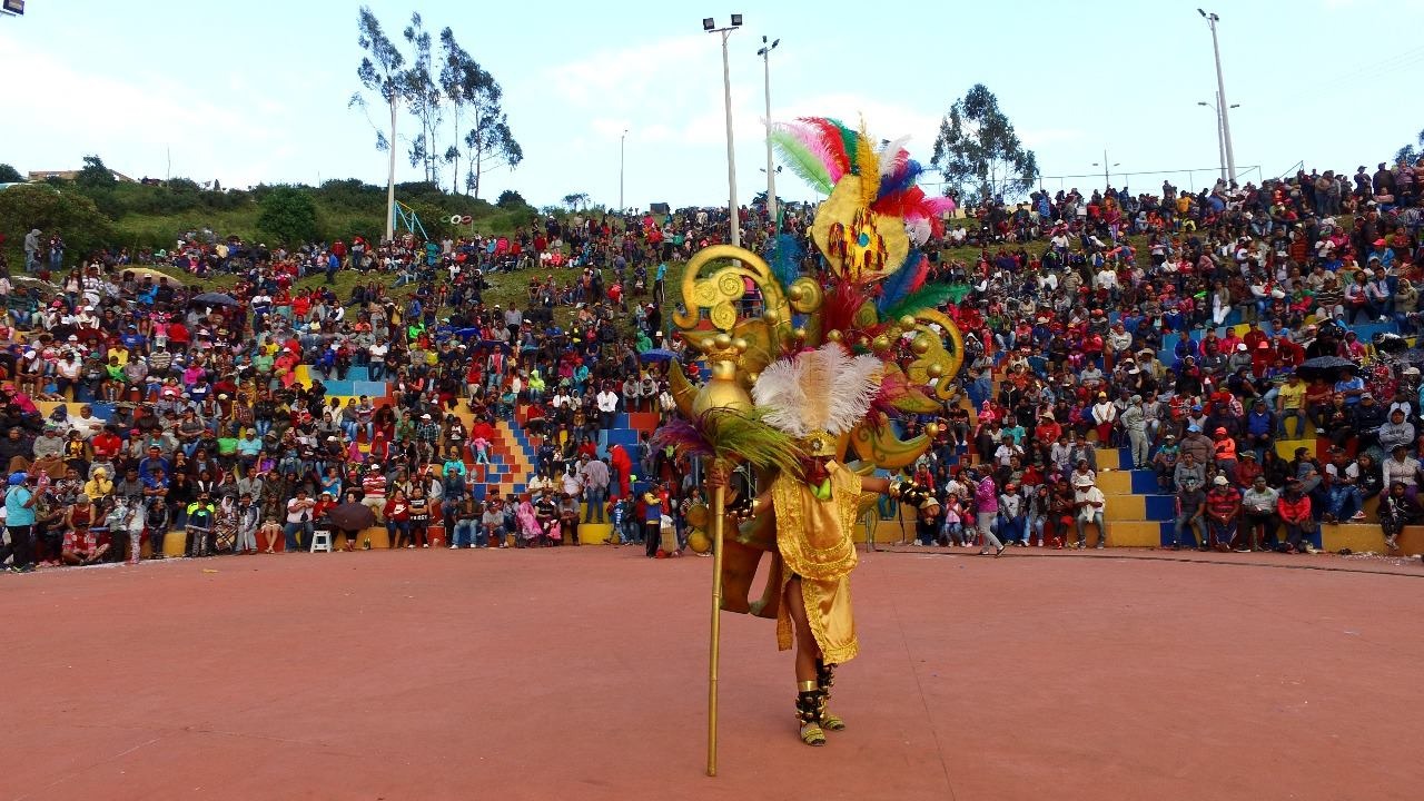 Carnavales de Urbina son tradición y colorido 