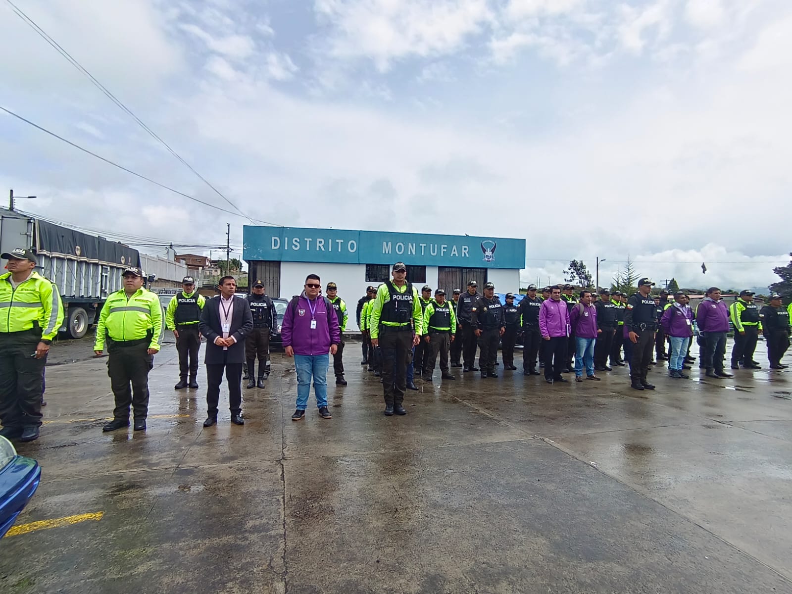 El consejo de seguridad reforzará presencia policial y militar en Montúfar