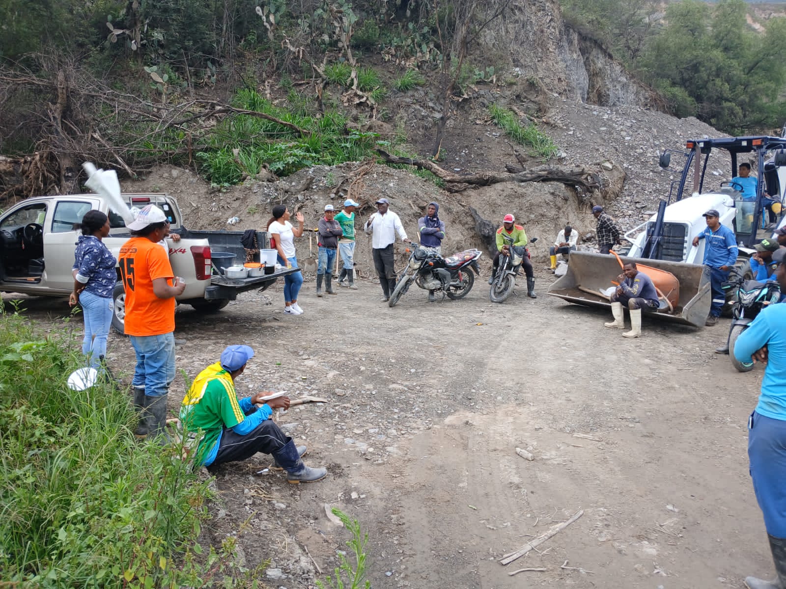 En San Vicente de Pusir reclaman a la Prefectura atención urgente del canal de riego que está colapsado