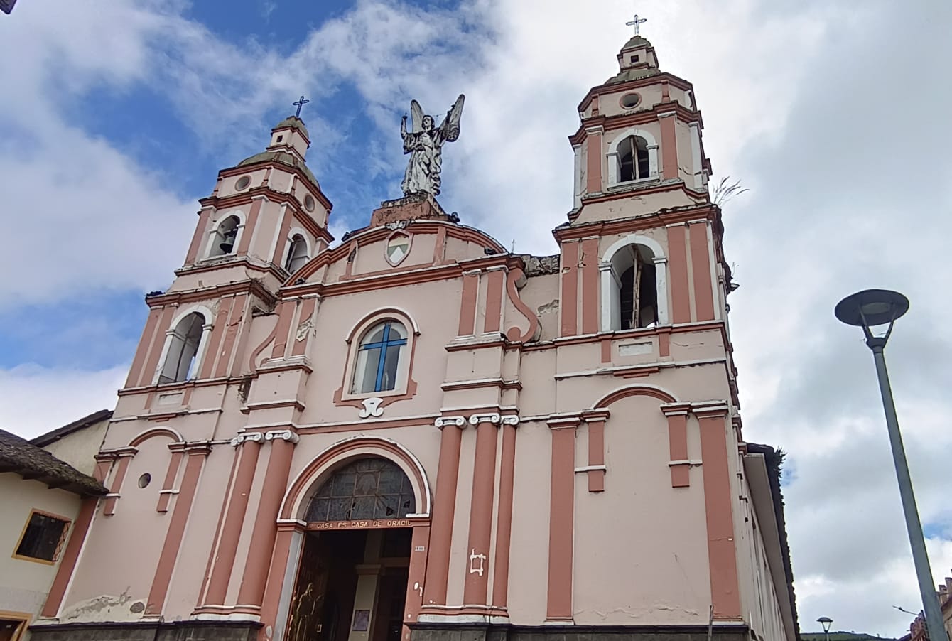 Avanza el proyecto de reconstrucción de la Iglesia Matriz