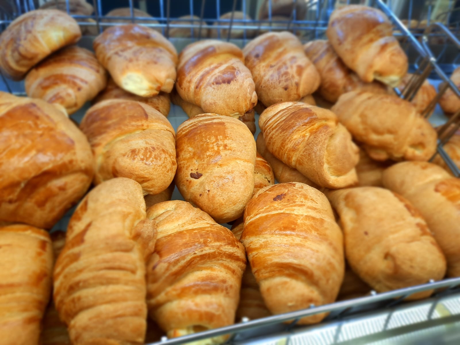 Mercados y panaderías locales en alerta por eliminación del subsidio del diésel